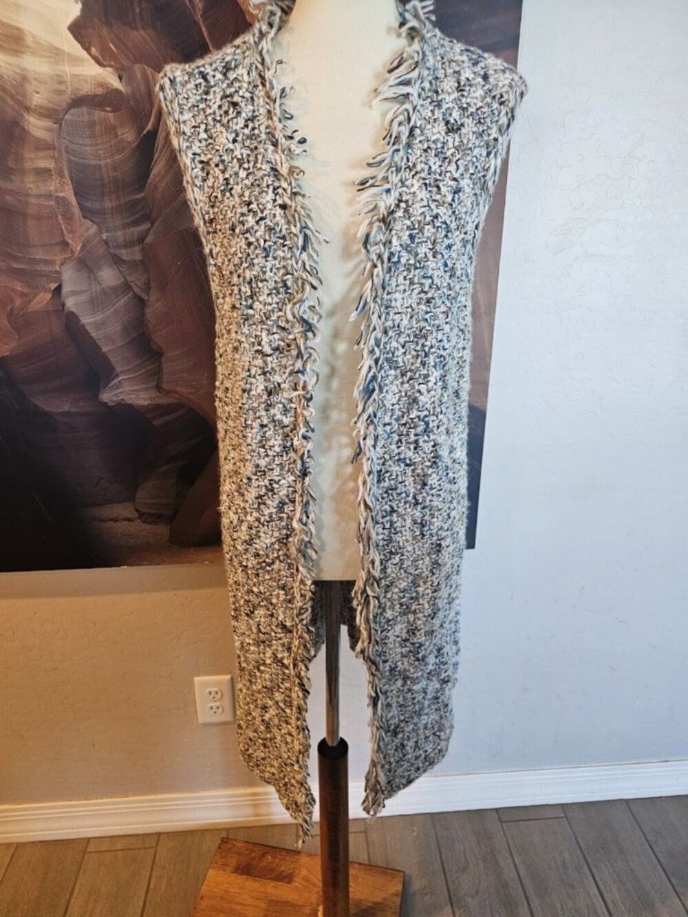 Chico's Knit Long Sleeveless Cardigan Women's Size 1 US Medium